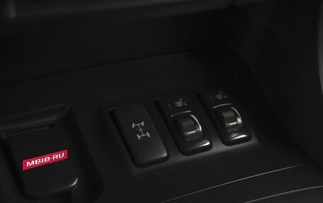 Toyota Land Cruiser Prado 120 рестайлинг, 2007 год, 2 399 000 рублей, 14 фотография