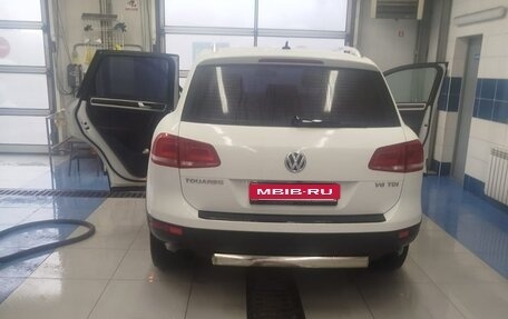 Volkswagen Touareg III, 2012 год, 1 899 999 рублей, 7 фотография