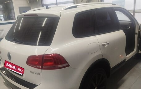 Volkswagen Touareg III, 2012 год, 1 899 999 рублей, 5 фотография