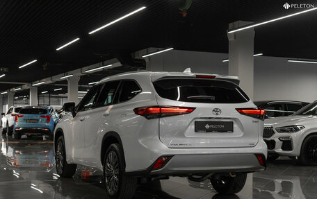 Toyota Highlander, 2025 год, 6 500 000 рублей, 4 фотография