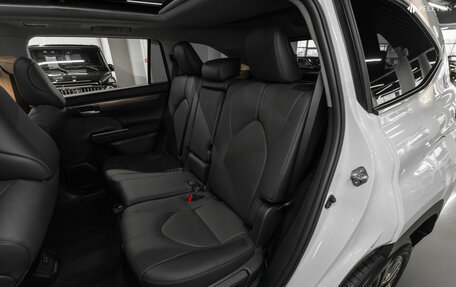 Toyota Highlander, 2025 год, 6 500 000 рублей, 14 фотография