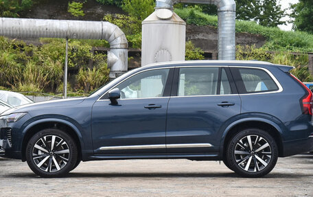 Volvo XC90 II рестайлинг, 2025 год, 10 490 000 рублей, 4 фотография