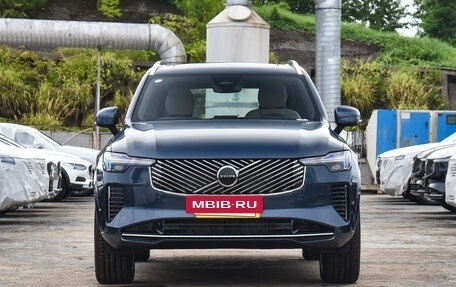 Volvo XC90 II рестайлинг, 2025 год, 10 490 000 рублей, 2 фотография