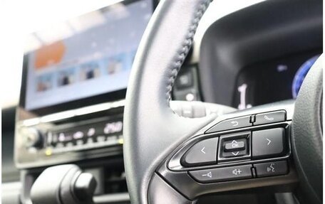 Toyota Sienta, 2022 год, 1 700 000 рублей, 11 фотография