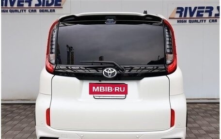 Toyota Sienta, 2022 год, 1 700 000 рублей, 3 фотография