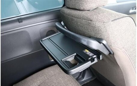 Toyota Sienta, 2022 год, 1 700 000 рублей, 30 фотография