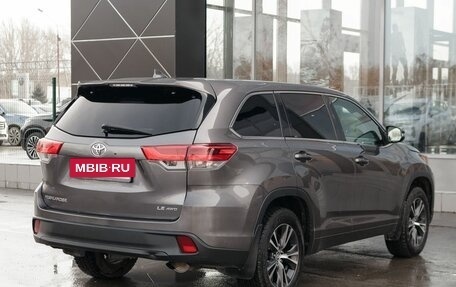 Toyota Highlander III, 2018 год, 3 900 000 рублей, 5 фотография