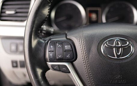 Toyota Highlander III, 2018 год, 3 900 000 рублей, 12 фотография