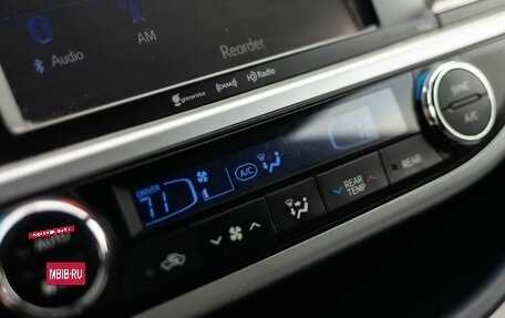 Toyota Highlander III, 2018 год, 3 900 000 рублей, 15 фотография