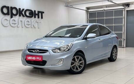 Hyundai Solaris II рестайлинг, 2012 год, 720 000 рублей, 1 фотография