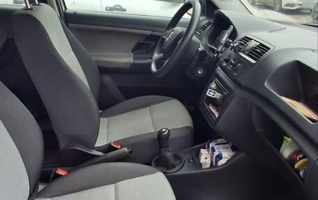 Skoda Fabia II, 2013 год, 720 000 рублей, 11 фотография