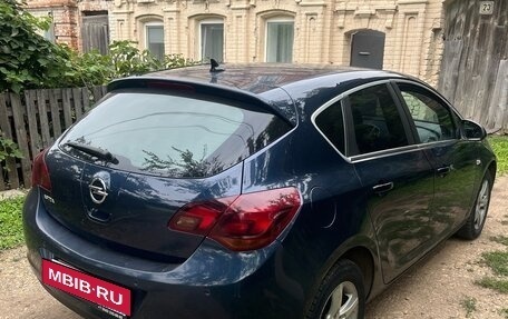 Opel Astra J, 2010 год, 690 000 рублей, 3 фотография