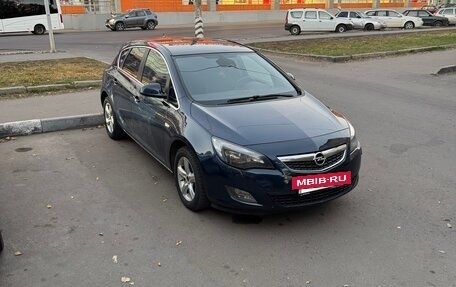 Opel Astra J, 2010 год, 690 000 рублей, 6 фотография