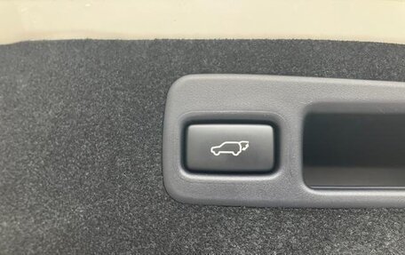 Toyota Harrier, 2019 год, 2 600 000 рублей, 23 фотография