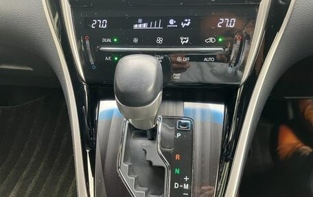 Toyota Harrier, 2019 год, 2 600 000 рублей, 18 фотография