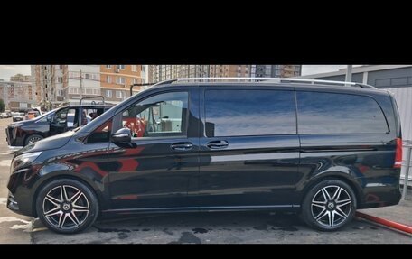 Mercedes-Benz V-Класс, 2021 год, 7 300 000 рублей, 5 фотография