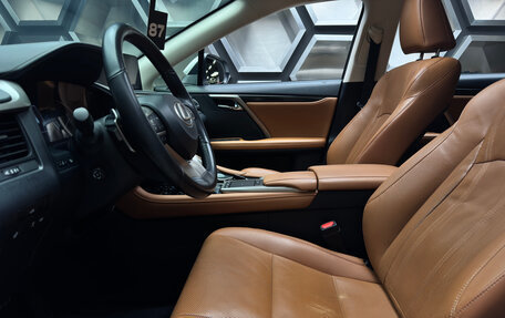 Lexus RX IV рестайлинг, 2019 год, 4 890 000 рублей, 11 фотография