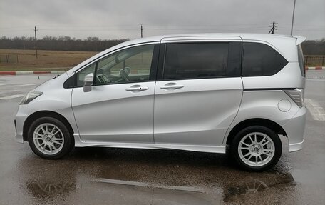 Honda Freed I, 2012 год, 1 450 000 рублей, 2 фотография