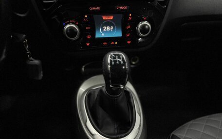 Nissan Juke II, 2012 год, 990 000 рублей, 14 фотография