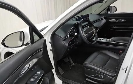 Genesis GV70, 2022 год, 4 600 000 рублей, 6 фотография