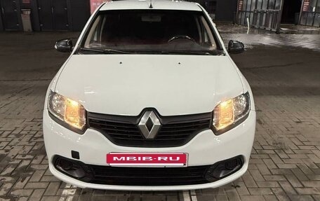 Renault Logan II, 2014 год, 560 000 рублей, 2 фотография