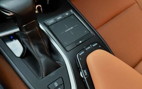 Lexus UX I, 2020 год, 2 468 916 рублей, 15 фотография