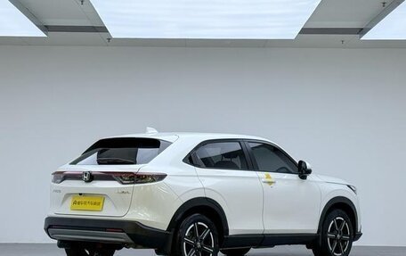 Honda Vezel, 2023 год, 1 920 548 рублей, 6 фотография