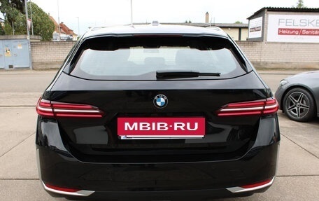 BMW 5 серия, 2024 год, 6 500 000 рублей, 6 фотография