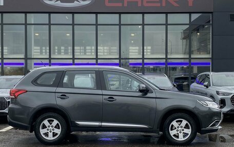 Mitsubishi Outlander III рестайлинг 3, 2015 год, 1 749 000 рублей, 4 фотография