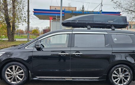 KIA Carnival III, 2019 год, 2 950 000 рублей, 3 фотография