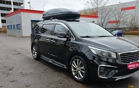 KIA Carnival III, 2019 год, 2 950 000 рублей, 8 фотография