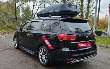 KIA Carnival III, 2019 год, 2 950 000 рублей, 4 фотография