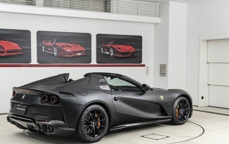 Ferrari 812, 2024 год, 48 900 000 рублей, 7 фотография