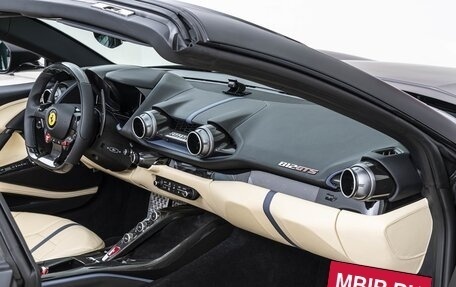 Ferrari 812, 2024 год, 48 900 000 рублей, 16 фотография