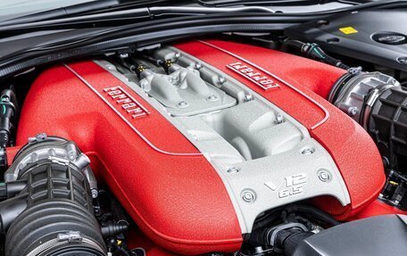 Ferrari 812, 2024 год, 48 900 000 рублей, 31 фотография