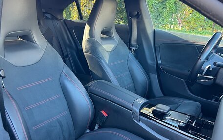 Mercedes-Benz CLA, 2020 год, 2 950 000 рублей, 10 фотография