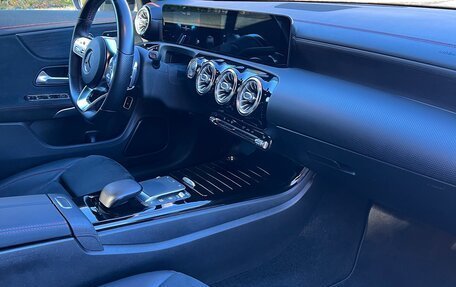 Mercedes-Benz CLA, 2020 год, 2 950 000 рублей, 12 фотография