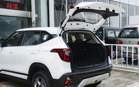 KIA Seltos I, 2025 год, 2 300 000 рублей, 14 фотография