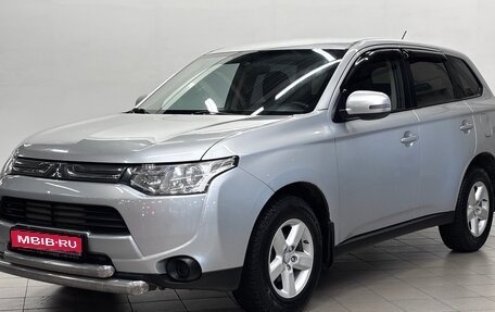 Mitsubishi Outlander III рестайлинг 3, 2013 год, 1 299 000 рублей, 1 фотография