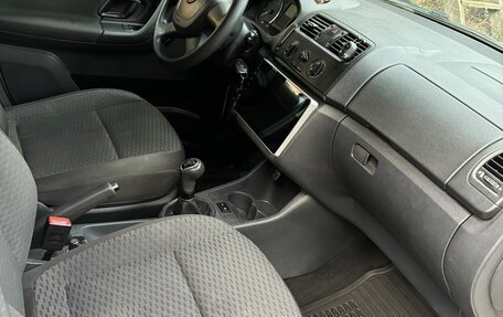 Skoda Fabia II, 2011 год, 490 000 рублей, 18 фотография