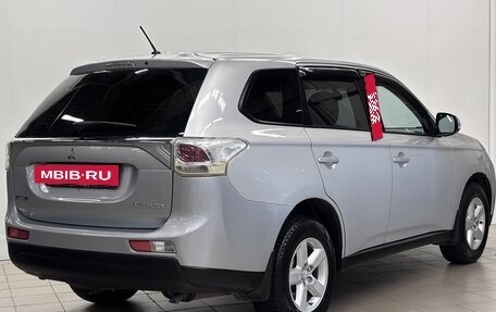 Mitsubishi Outlander III рестайлинг 3, 2013 год, 1 299 000 рублей, 4 фотография