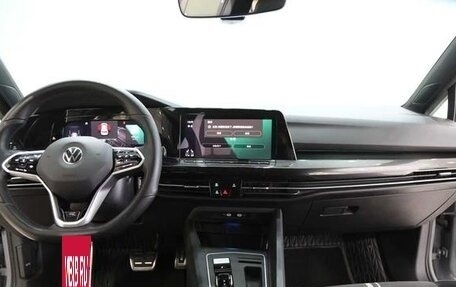 Volkswagen Golf VIII, 2022 год, 2 150 548 рублей, 9 фотография