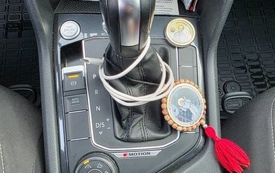 Volkswagen Tiguan II, 2020 год, 2 500 000 рублей, 1 фотография