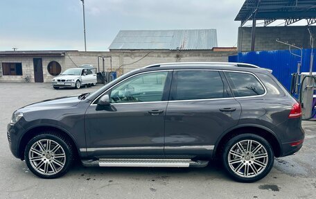 Volkswagen Touareg III, 2010 год, 1 590 000 рублей, 3 фотография