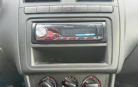 Volkswagen Polo VI (EU Market), 2012 год, 640 000 рублей, 13 фотография