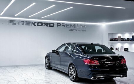 Mercedes-Benz E-Класс AMG, 2013 год, 4 400 000 рублей, 34 фотография