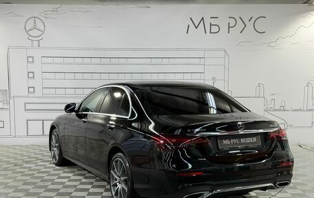 Mercedes-Benz E-Класс, 2021 год, 5 990 000 рублей, 10 фотография