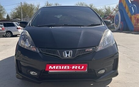 Honda Fit III, 2011 год, 1 000 000 рублей, 4 фотография