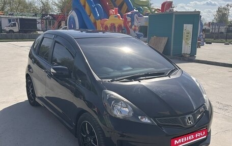 Honda Fit III, 2011 год, 1 000 000 рублей, 5 фотография