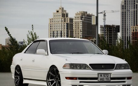 Toyota Mark II VIII (X100), 2000 год, 1 450 000 рублей, 1 фотография